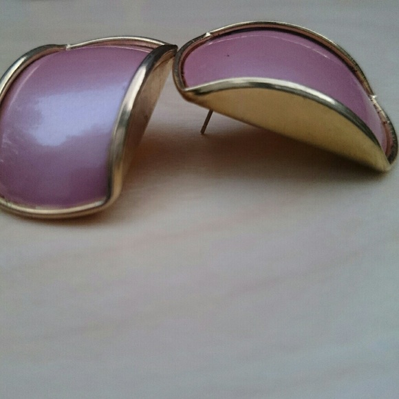 Vintage Block Earrings🐩 - Picture 3 of 3